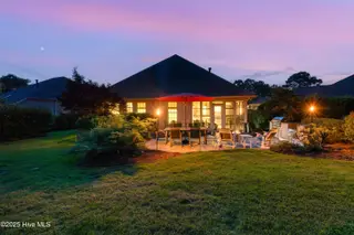 310 White Swan Court, Wilmington, NC 28412 — 3-bedroom home in Village at Motts Landing, Wilmington, NC, photo 2 of 50: 310WhiteSwanCtTw-3