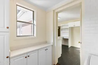 2612 Princess Place Drive, Wilmington, NC 28405 – photo 23: 35Laundry Room (3)