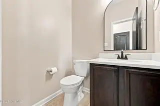 206 Seville Street, Jacksonville, NC 28546 — 4-bedroom home in Carolina Plantations, Jacksonville, NC, photo 18 of 54