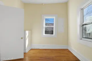221 S 11th Street, Wilmington, NC 28401 – photo 15: 18_bedroom2-2