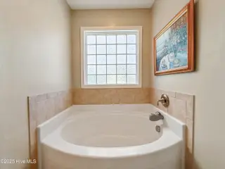 156 Cavalier Drive, Jacksonville, NC 28546 – photo 21: Soaking Tub
