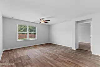 424 Turp Landing Lane, Jacksonville, NC 28546 — 4-bedroom home in Wantland's Ferry @ Towne Pointe, Jacksonville, NC, photo 15 of 35