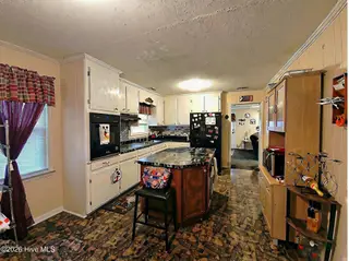 203 Brentwood Circle, Dudley, NC 28333 – photo 4: Kitchen