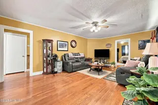 4257 Washington Street, Ayden, NC 28513 – photo 7: 15-web-or-mls-IMG_0002