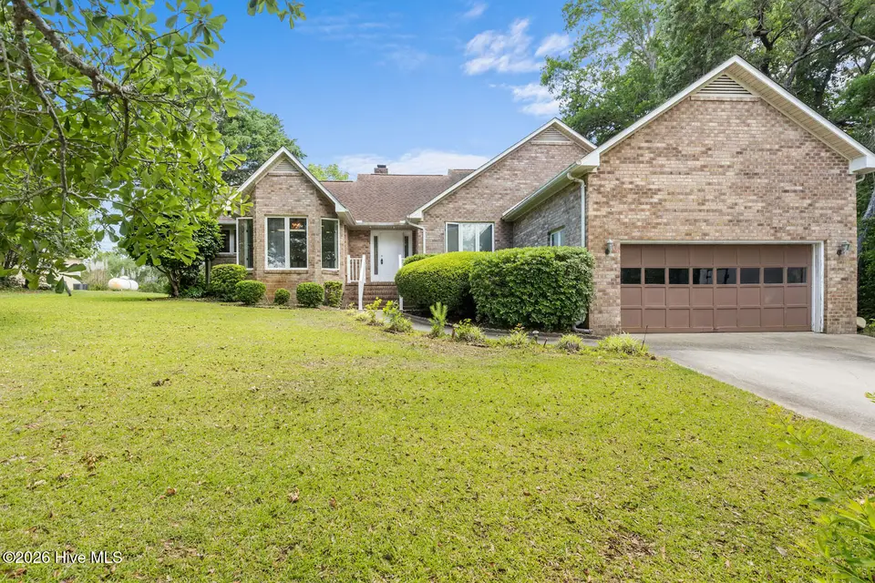 518 Chadwick Shores Drive, Sneads Ferry, NC 28460 – photo 1 of 32: chadwick-2