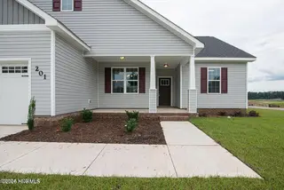 4066 Hunters Trail, Jacksonville, NC 28546 – photo 4: Front porch