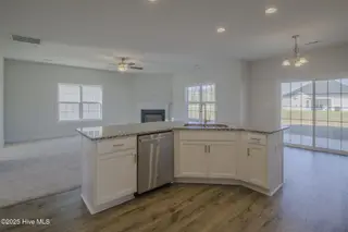1874 Olde Towne Pointe Boulevard, Jacksonville, NC 28546 – photo 12: IMG_5135-HDR