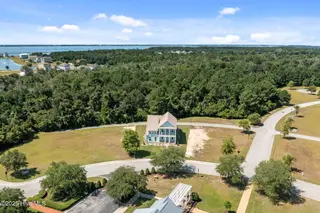 312 Cannonsgate Drive, Newport, NC 28570 – photo 2: 312 Cannonsgate Drive