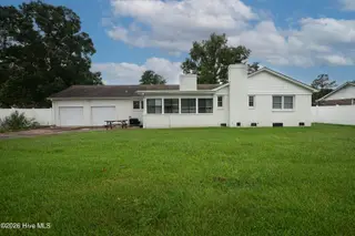 301 King Richard Court, Jacksonville, NC 28546 — 3-bedroom home in Sherwood Forest, Jacksonville, NC, photo 7 of 51: DSC_1867 - Copy