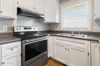 614 Wedgewood Road, Whiteville, NC 28472 – photo 7: Kitchen