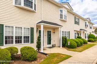 2325 Vineyard Drive C6, Winterville, NC 28590 – photo 3: 20260420 MLS M_Heinz 2325 Vineyard Dr Ap