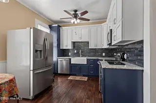 227 New Street, New Bern, NC 28560 – photo 12: 30-web-or-mls-1S3A3225
