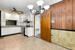 4045 Carver Moore Road, Clarkton, NC 28433 – photo 7: 11-web-or-mls-AZ3A4908
