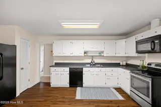 809 Barn Street, Jacksonville, NC 28540 – photo 17: 425A8749