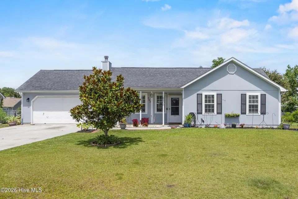 262 Parnell Road, Hubert, NC 28539 – photo 1 of 37