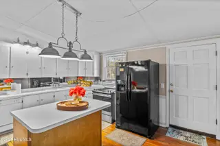 641 Shoreline Drive W, Sunset Beach, NC 28468 – photo 12: Kitchen