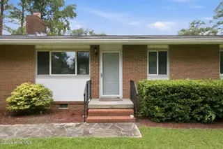 5004 Trent Woods Drive, Trent Woods, NC 28562 – photo 3: 3-web-or-mls-DSC_8734_edit
