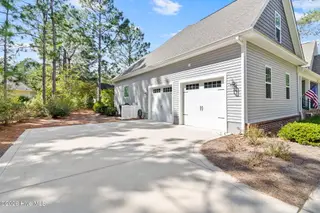 2 Macon Lane, Pinehurst, NC 28374 — 3-bedroom home in Pinehurst No. 6, Pinehurst, NC, photo 8 of 46: 8-web-or-mls-IMG_4181