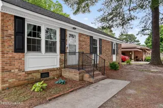 2208 Imperial Avenue E, Wilson, NC 27893 – photo 4: 11-web-or-mls-2208-imperial-ave-e-adam-b