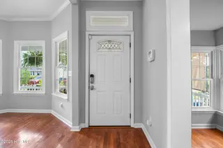 918 S 7th Street, Wilmington, NC 28401 – photo 8: Entryway