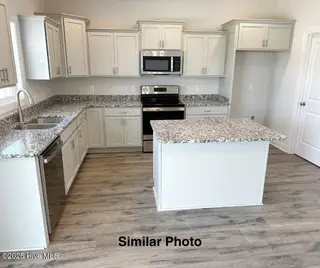 749 Secession Lane, Jacksonville, NC 28546 – photo 14: 370 WW Trail-Similar Photo 23