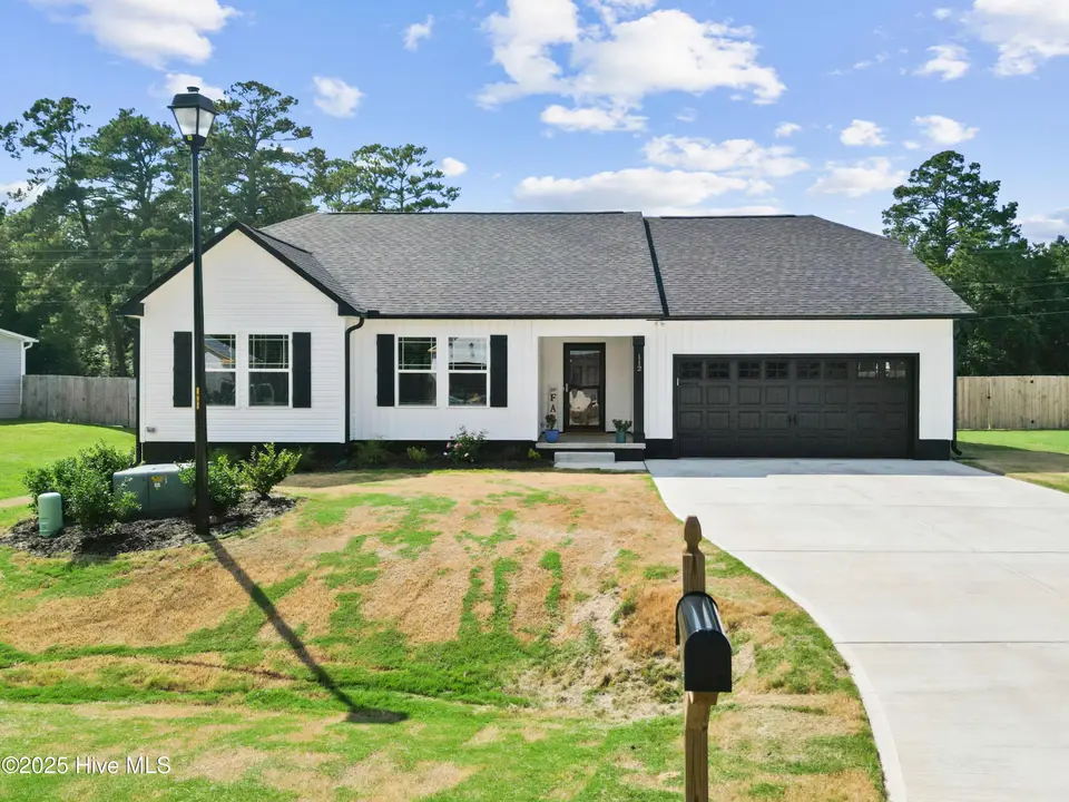 112 Trellis Lane, Vanceboro, NC 28586 – photo 1 of 35: MAIN