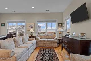 672 Ocean Boulevard W, Holden Beach, NC 28462 – photo 10: 20-web-or-mls-BTS06257