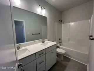 1237 Mandevilla Drive SE, Bolivia, NC 28422 – photo 23: Bathroom