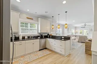 704 Ocean Boulevard 2, Carolina Beach, NC 28428 – photo 24: Kitchen