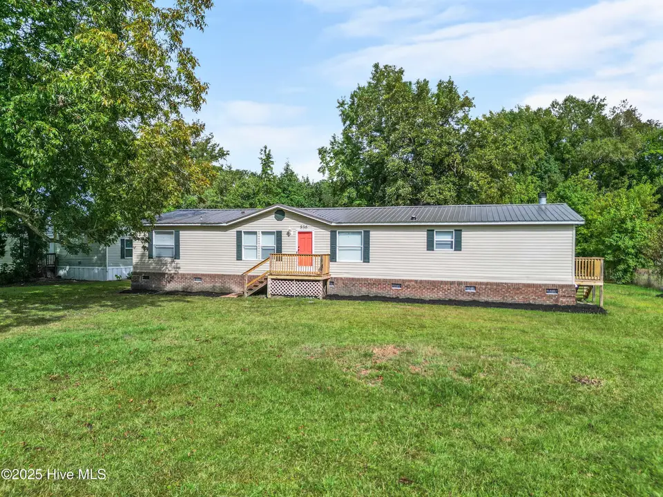 836 Belgrade Swansboro Road, Stella, NC 28582 – photo 1 of 43: main