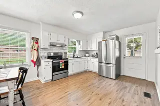 412 Gayle Boulevard, Winterville, NC 28590 – photo 14: 15-web-or-mls-BLS_0014