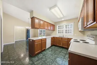 130 Horseshoe Drive, Southern Pines, NC 28387 – photo 8: 19-web-or-mls-707A3570