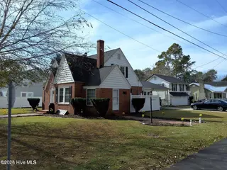 215 N Elm Street, Chadbourn, NC 28431 – photo 5: 20251116133333540821000000-o