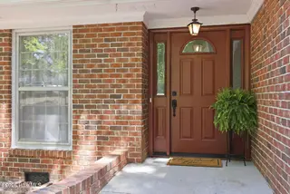 225 Churchill Drive, Greenville, NC 27858 – photo 8: Entry
