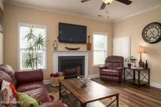307 Stella Bridgeway Drive, Stella, NC 28582 – photo 8: Living Room