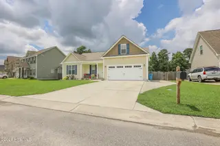 223 Holly Grove Court E, Jacksonville, NC 28540 – photo 3