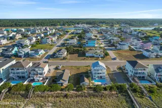 188 Ocean Boulevard E, Holden Beach, NC 28462 – photo 9