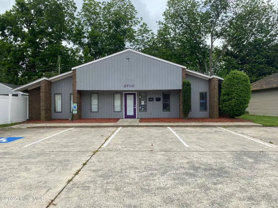 2710 E 10th Street, Greenville, NC 27858 – photo 1 of 10: front