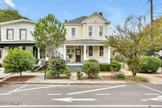 402 S 5th Avenue, Wilmington, NC 28401 – photo 4: Front of Home