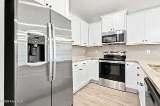 2004 Dartford Drive A, Greenville, NC 27834 – photo 8: 9-web-or-mls-IMG_0089_edit