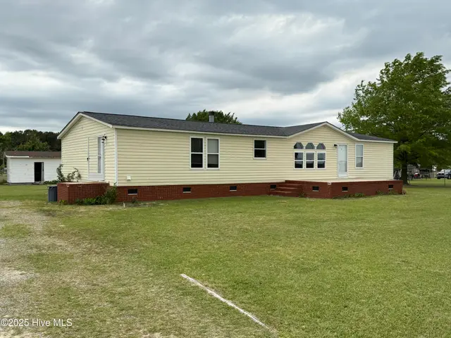 1071 Red Hill Road, Mount Olive, NC 28365