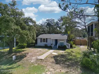214 NE 64th Street, Oak Island, NC 28465 – photo 2