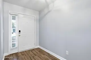 6211 Wrightsville Avenue Apt 102, Wilmington, NC 28403 – photo 8