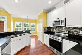 1203 Coral Reef Court, New Bern, NC 28560 – photo 13: Kitchen