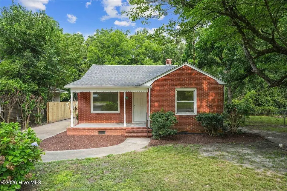 909 N Carolina Street, Goldsboro, NC 27530 – photo 1 of 30: 01-909 N Carolina St-1