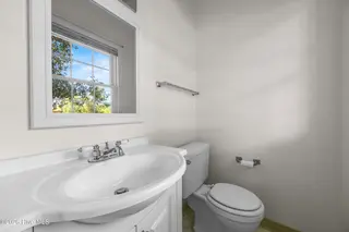 514 Cathay Road, Wilmington, NC 28412 – photo 19: 31_bathroom