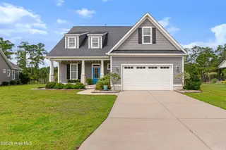 428 Lanyard Drive, Newport, NC 28570 – photo 1: Gorgeous Bogue Watch home