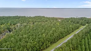 207 Garbacon Drive, Beaufort, NC 28516 – photo 5: 5-web-or-mls-DJI_20251008124405_0379_D