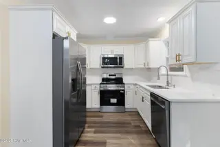 931 W Connecticut Avenue, Southern Pines, NC 28387 – photo 9: 12-web-or-mls-IMG_8499