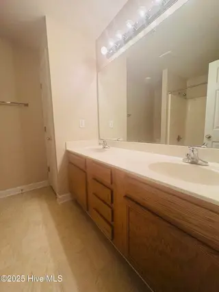 304 Streamwood Drive, Jacksonville, NC 28546 – photo 6: IMG_2019